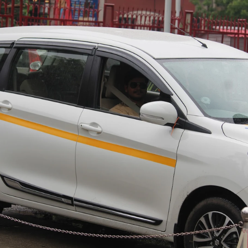 SuDrives taxi services