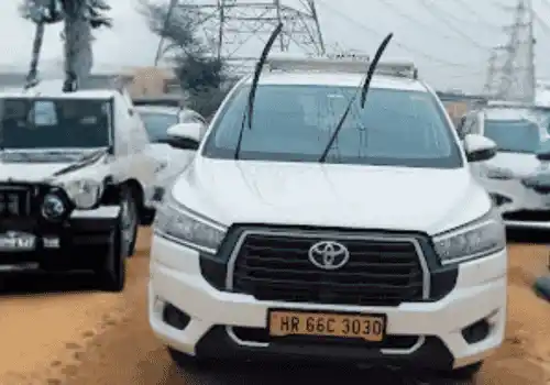 Shree Shyam Taxi Services Innova